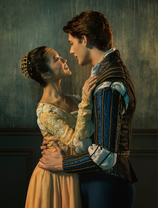 2526 AB Romeo Juliet Website Thumbnail 520x684 v1