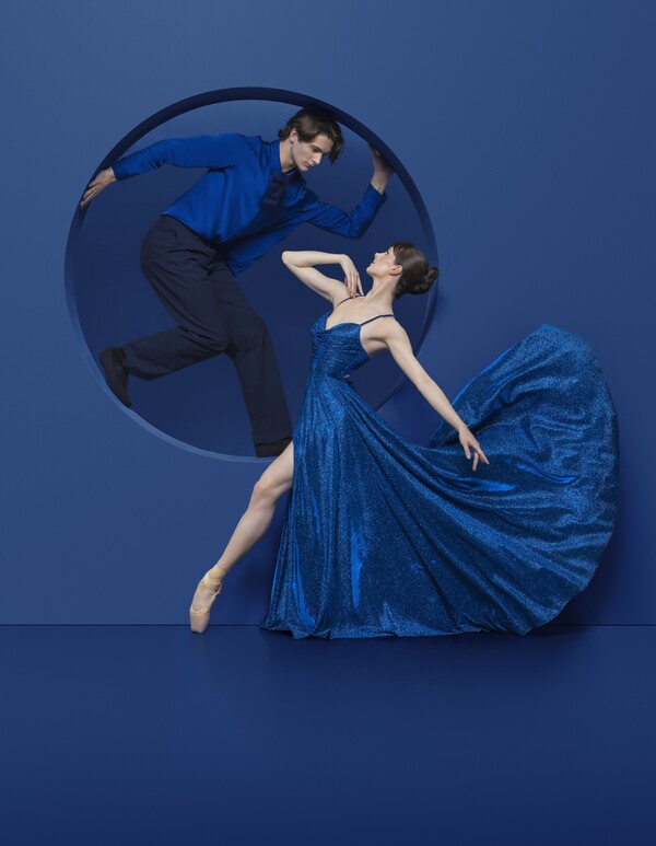 Vertical 26 27 Season Snow White Bel Johnson Darby Remy Gray Photo Eluvier Acosta