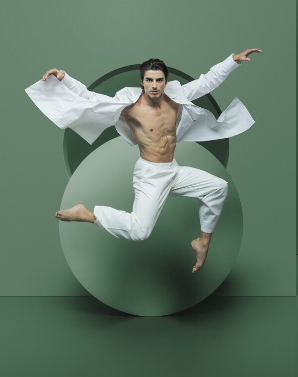 26 27 Season Generic2 Yaroslav Khudych Photo Eluvier Acosta