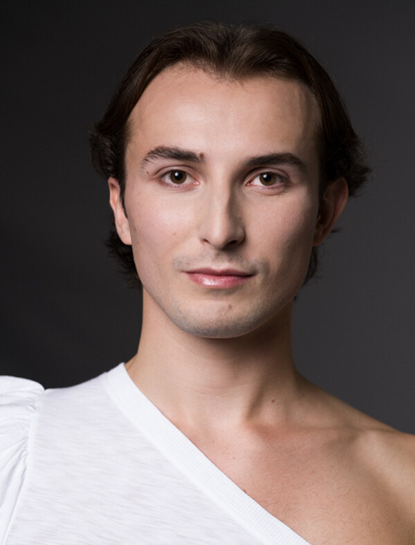 Dancer Kale 2