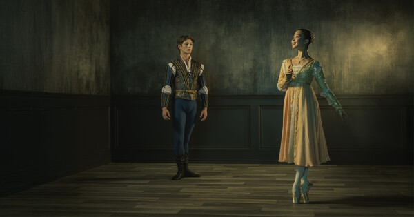 2526 AB Romeo Juliet 1900x1000 v1