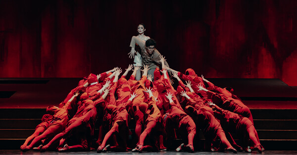 2526 Notre Dame Website Banner 1900x1000